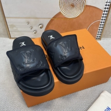 Louis Vuitton Slippers